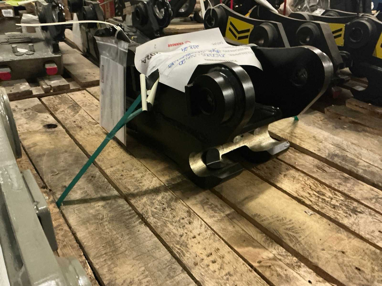 2024 YANMAR QUICK COUPLER, HYDR. - 휠 로더 : 사진 2 2024 YANMAR QUICK COUPLER, HYDR. - 휠 로더 : 사진 2