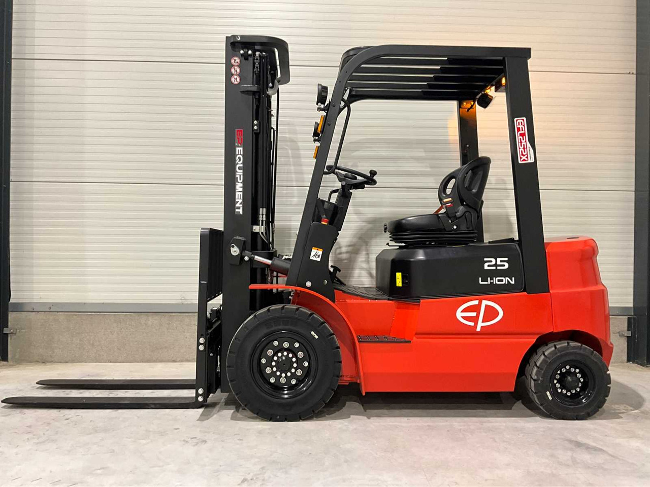 2025 EP EFL 252 X FORKLIFT - 지게차 : 사진 2 2025 EP EFL 252 X FORKLIFT - 지게차 : 사진 2