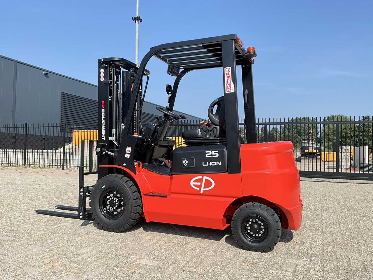 2025 EP EFL 252 XS FORKLIFT - 지게차 : 사진 3 2025 EP EFL 252 XS FORKLIFT - 지게차 : 사진 3