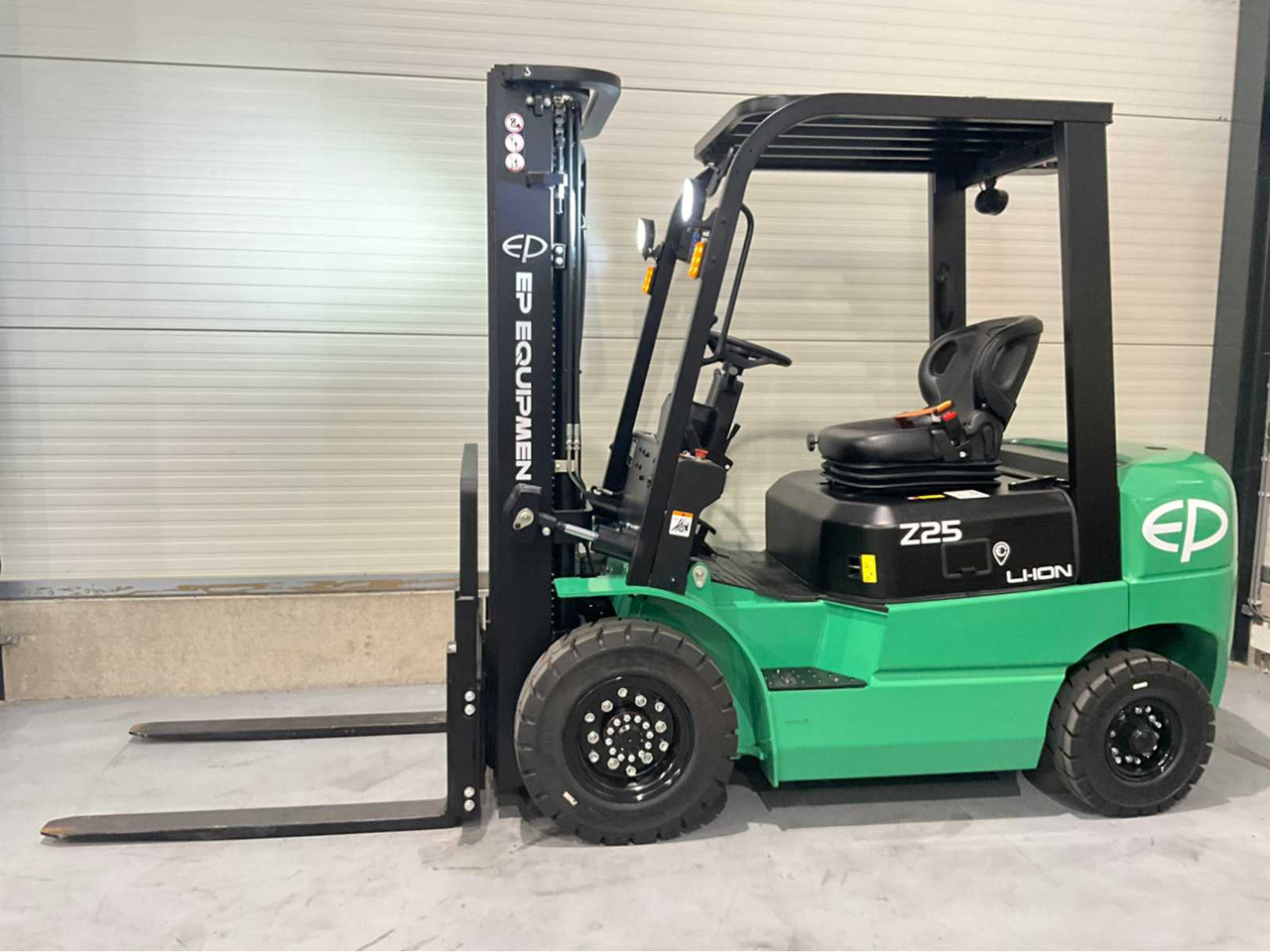 2025 EP EFXZ-251 2500KG FORKLIFT LED DISPLAY - 지게차 : 사진 2 2025 EP EFXZ-251 2500KG FORKLIFT LED DISPLAY - 지게차 : 사진 2