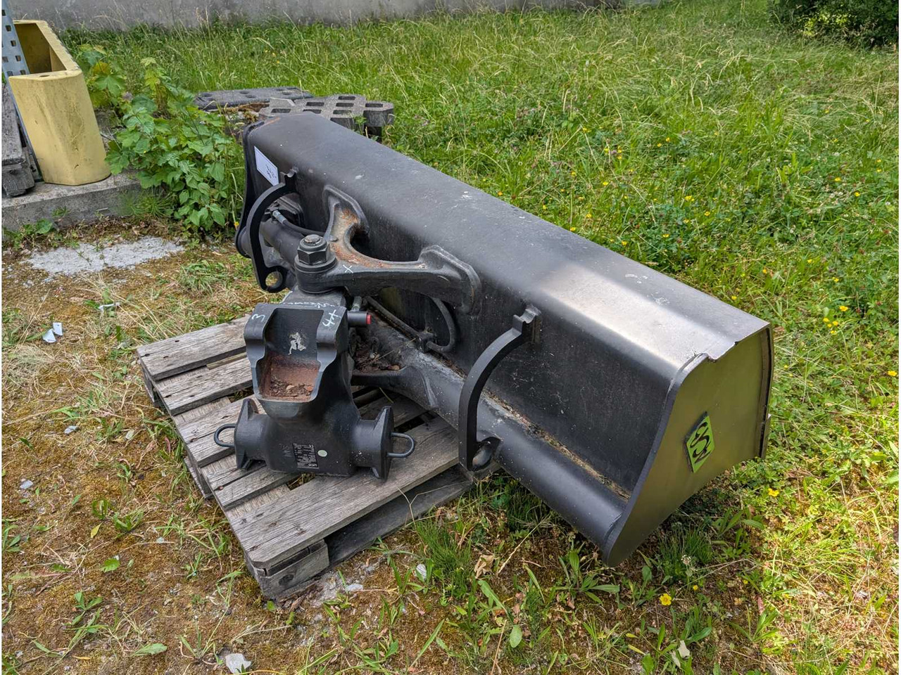 ACB (COUPLEURS & GODETS) SWIVEL SPOON 1500MM - MODULE 3 - 325 LITRES - 휠 로더 : 사진 2 ACB (COUPLEURS & GODETS) SWIVEL SPOON 1500MM - MODULE 3 - 325 LITRES - 휠 로더 : 사진 2