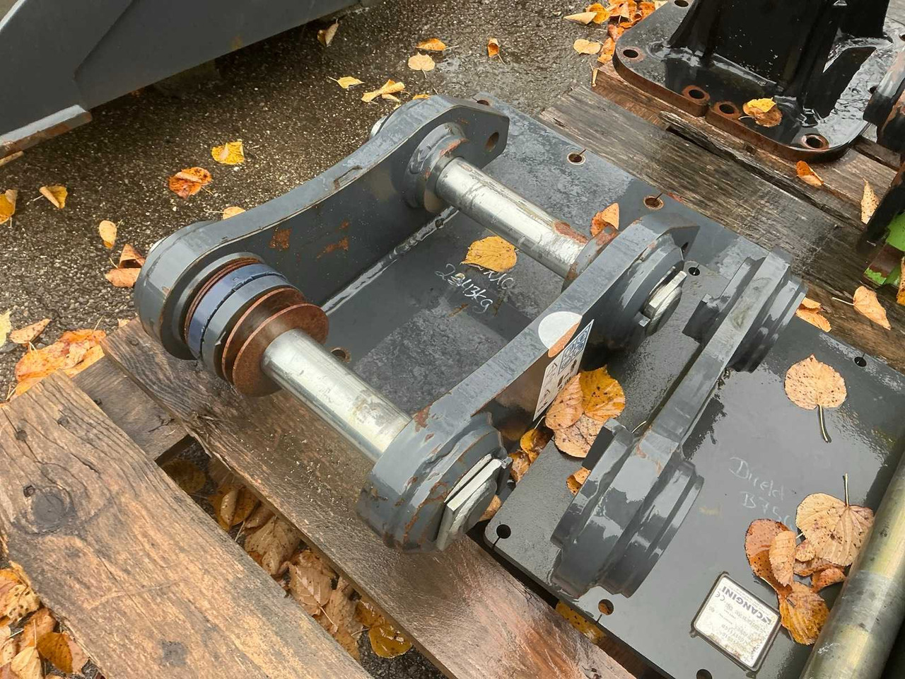 ADAPTER PLATE WITH BOLT HOLDER - 휠 로더 : 사진 3 ADAPTER PLATE WITH BOLT HOLDER - 휠 로더 : 사진 3