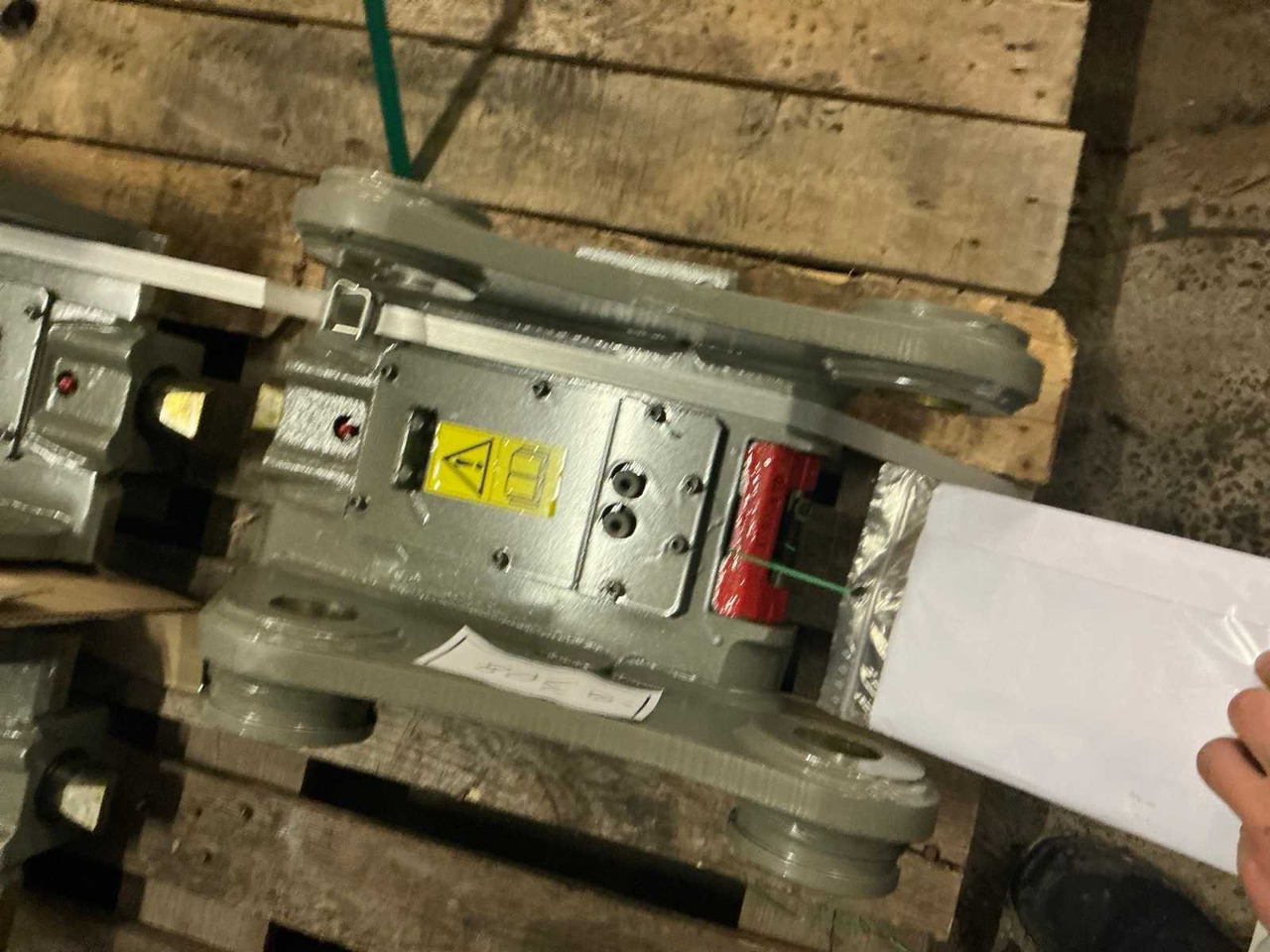 ARDEN - QA23-H095 - 2025 - QUICK COUPLER, HYDR. - 휠 로더 : 사진 5 ARDEN - QA23-H095 - 2025 - QUICK COUPLER, HYDR. - 휠 로더 : 사진 5