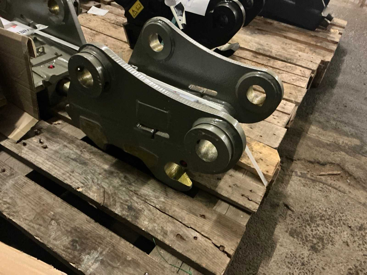 ARDEN - QA23-H095 - 2025 - QUICK COUPLER, HYDR. - 휠 로더 : 사진 2 ARDEN - QA23-H095 - 2025 - QUICK COUPLER, HYDR. - 휠 로더 : 사진 2