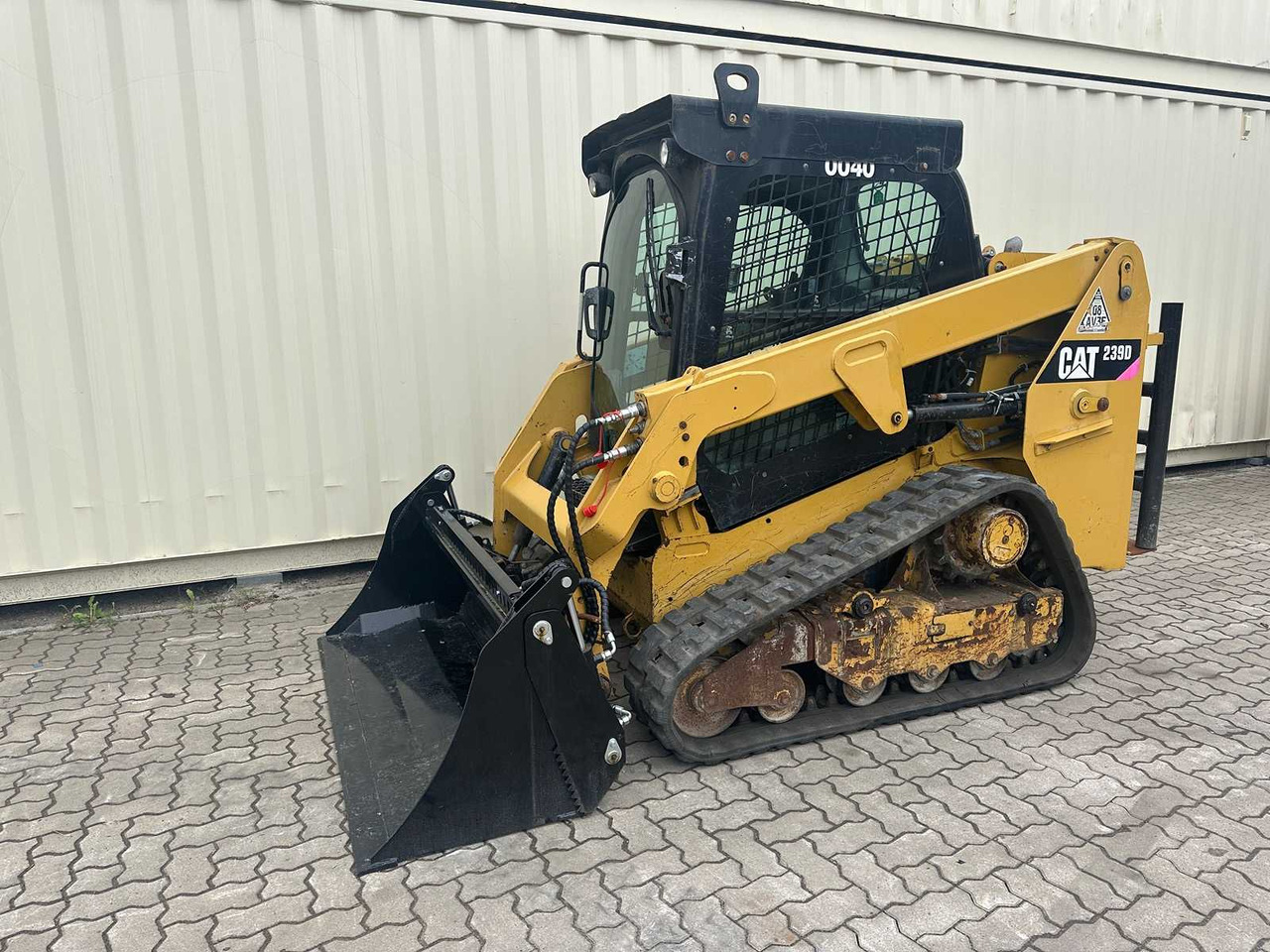 CAT 239D - 스키드 스티어 로더 : 사진 1 CAT 239D - 스키드 스티어 로더 : 사진 1