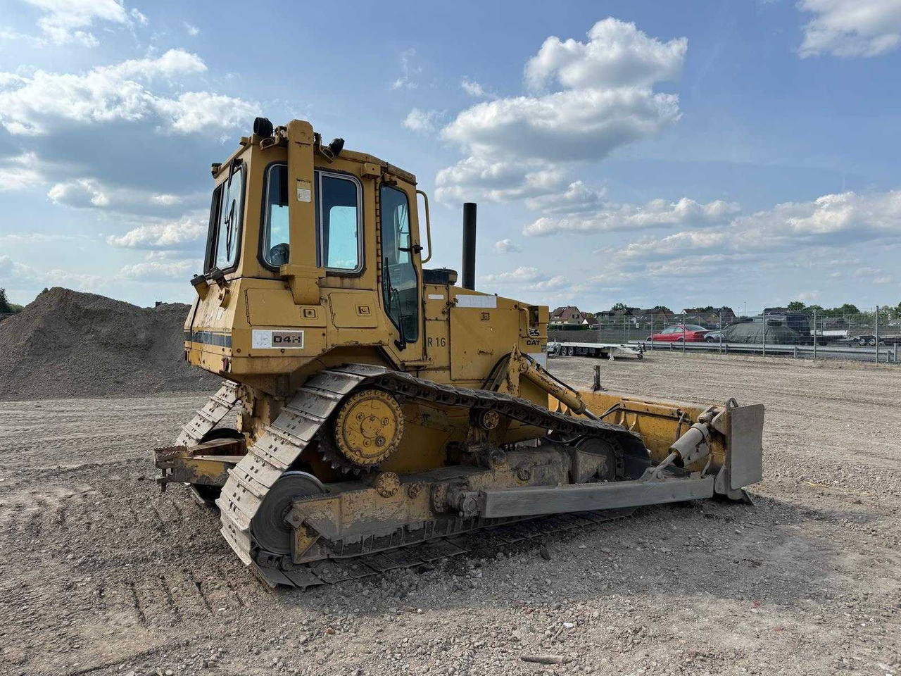 CATERPILLAR D4H BULLDOZER, YEAR 1986 - 불도저 : 사진 2 CATERPILLAR D4H BULLDOZER, YEAR 1986 - 불도저 : 사진 2