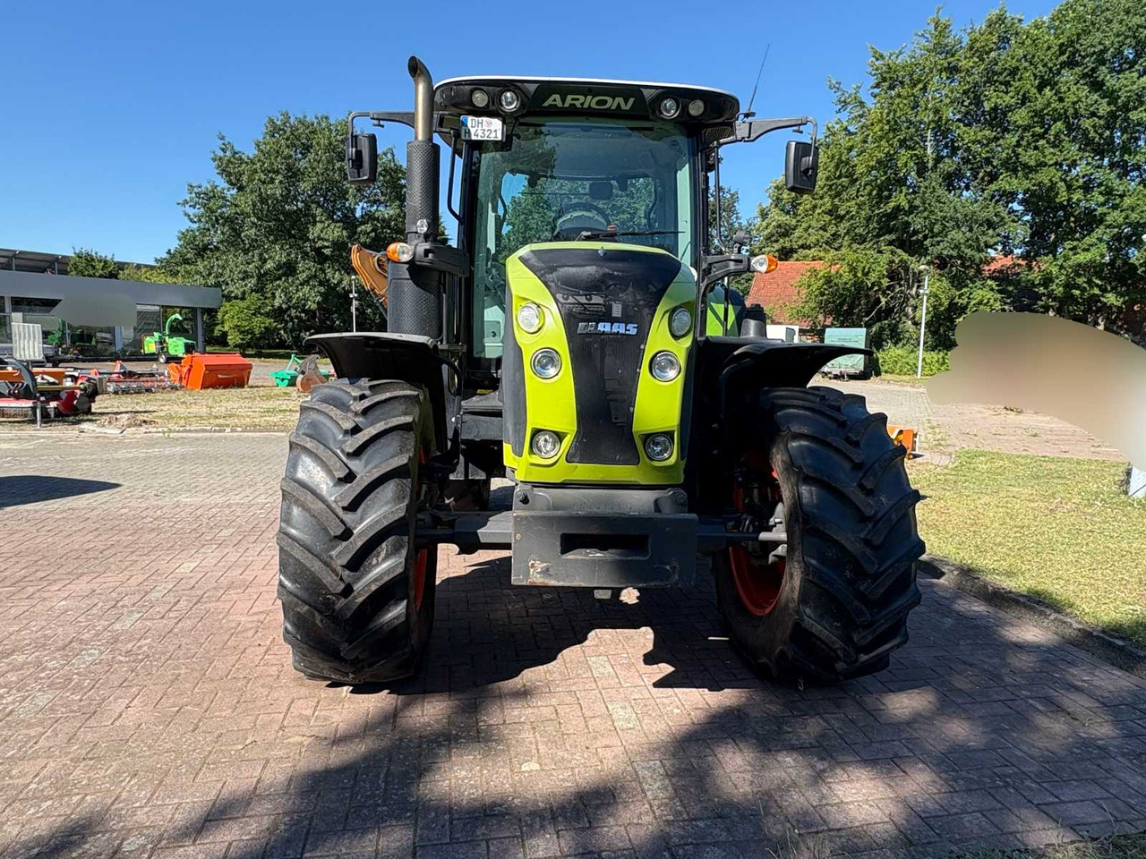 CLAAS Arion 510 CIS - 장궤형 트랙터 : 사진 1 CLAAS Arion 510 CIS - 장궤형 트랙터 : 사진 1