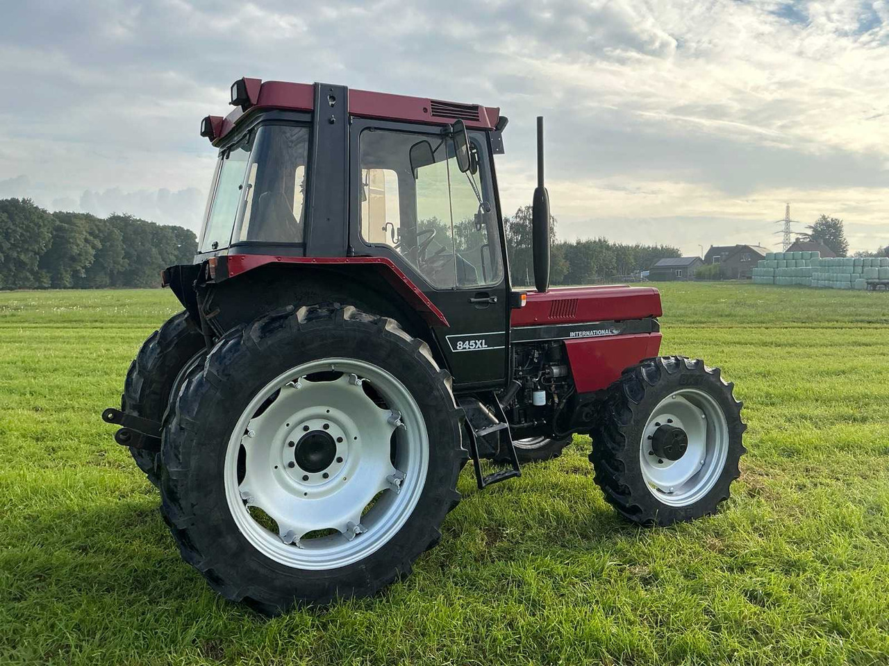 Case IH 845XL - 장궤형 트랙터 : 사진 5 Case IH 845XL - 장궤형 트랙터 : 사진 5