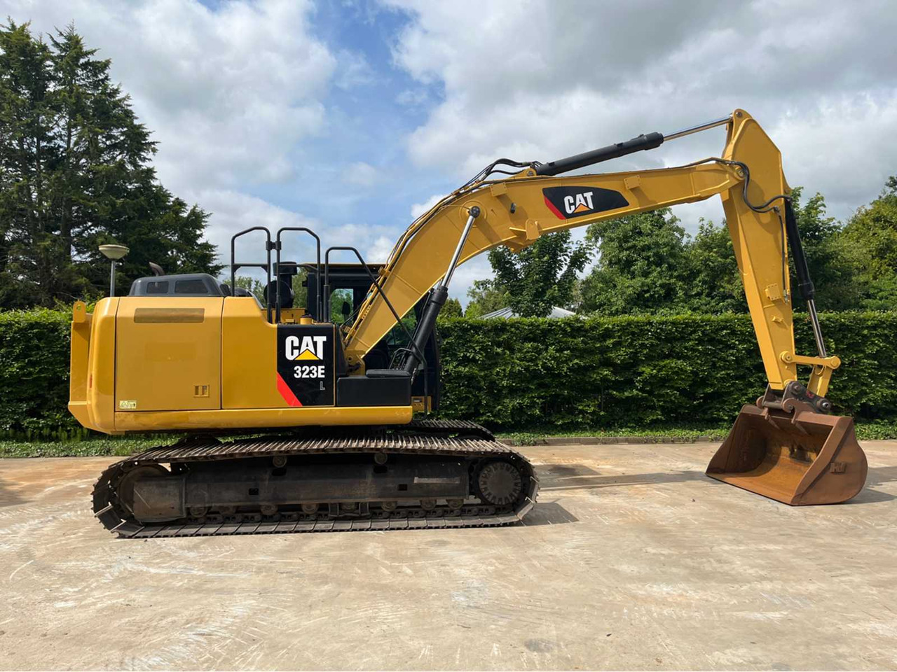 Caterpillar 323E L - 크롤러 굴삭기 : 사진 3 Caterpillar 323E L - 크롤러 굴삭기 : 사진 3