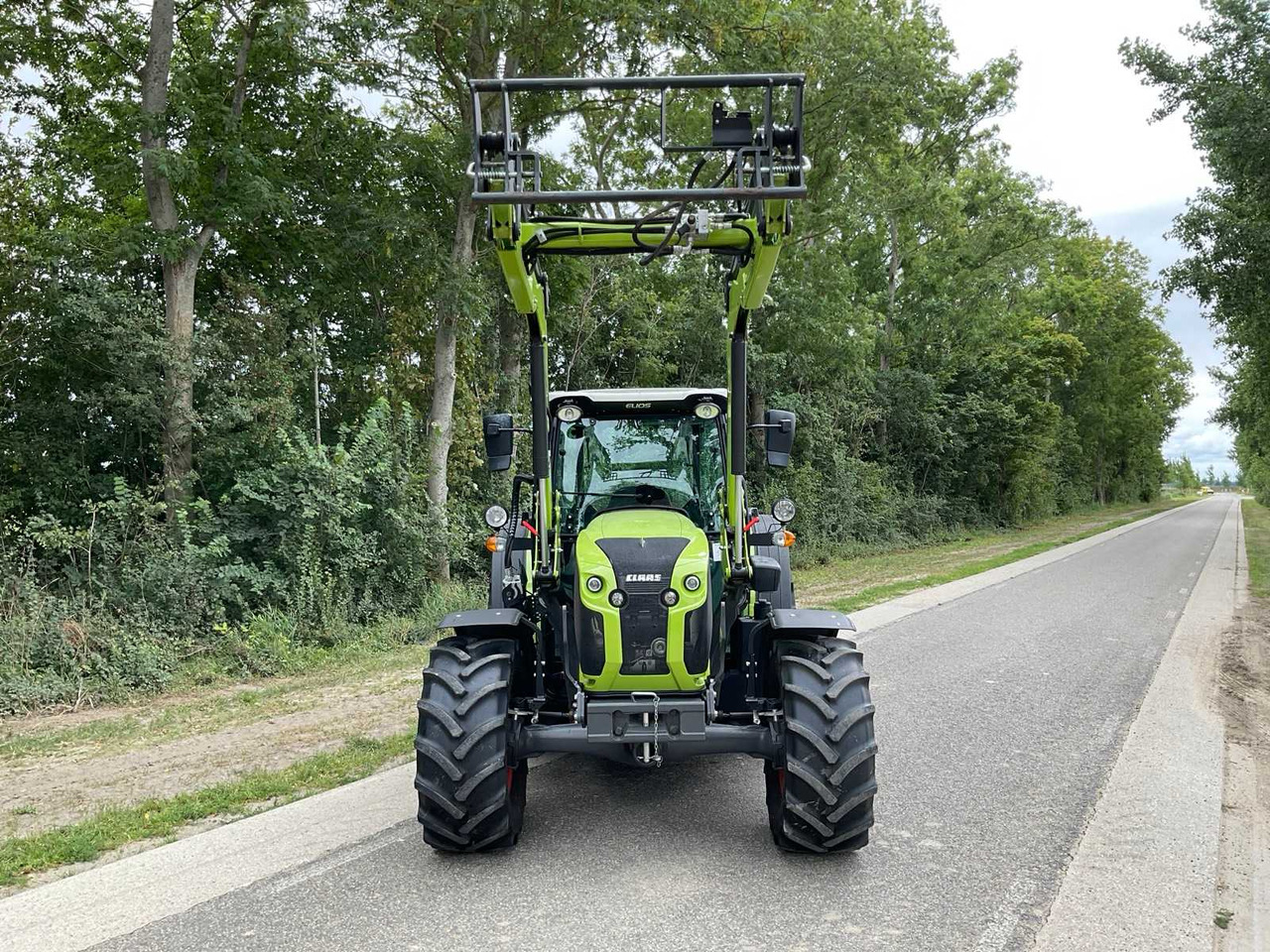 Claas Elios 210 - 장궤형 트랙터 : 사진 3 Claas Elios 210 - 장궤형 트랙터 : 사진 3