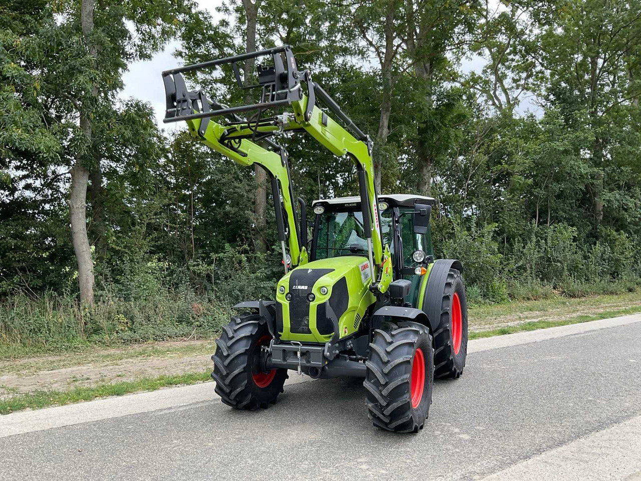 Claas Elios 210 - 장궤형 트랙터 : 사진 2 Claas Elios 210 - 장궤형 트랙터 : 사진 2