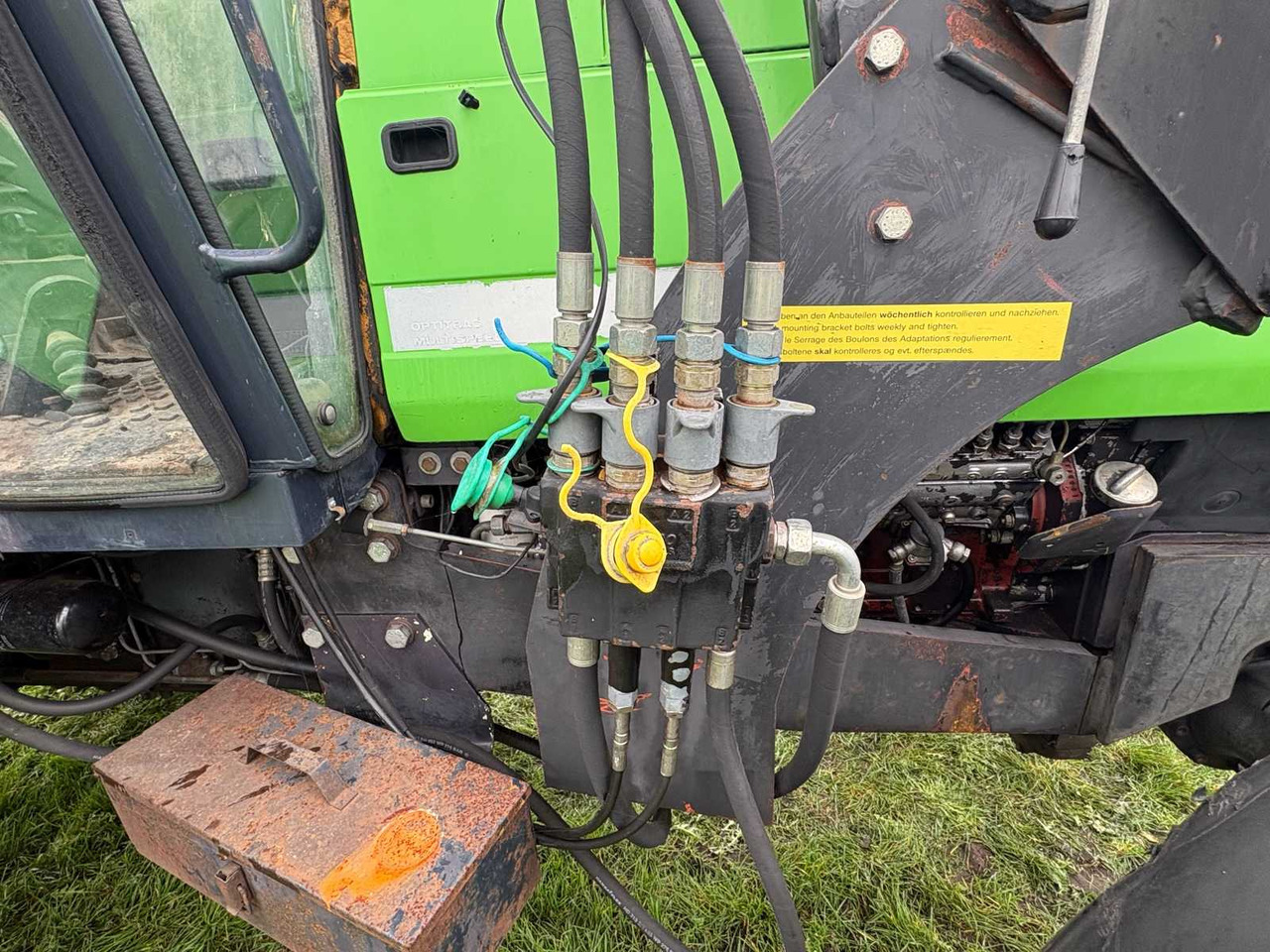 DEUTZ-FAHR DX 6.05 FRONT LOADER - 장궤형 트랙터 : 사진 4 DEUTZ-FAHR DX 6.05 FRONT LOADER - 장궤형 트랙터 : 사진 4