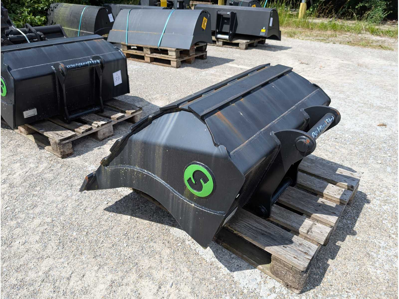 DITCH CLEANING BUCKET 1200MM - GB6-S45 300 LITERS - 휠 로더 : 사진 3 DITCH CLEANING BUCKET 1200MM - GB6-S45 300 LITERS - 휠 로더 : 사진 3