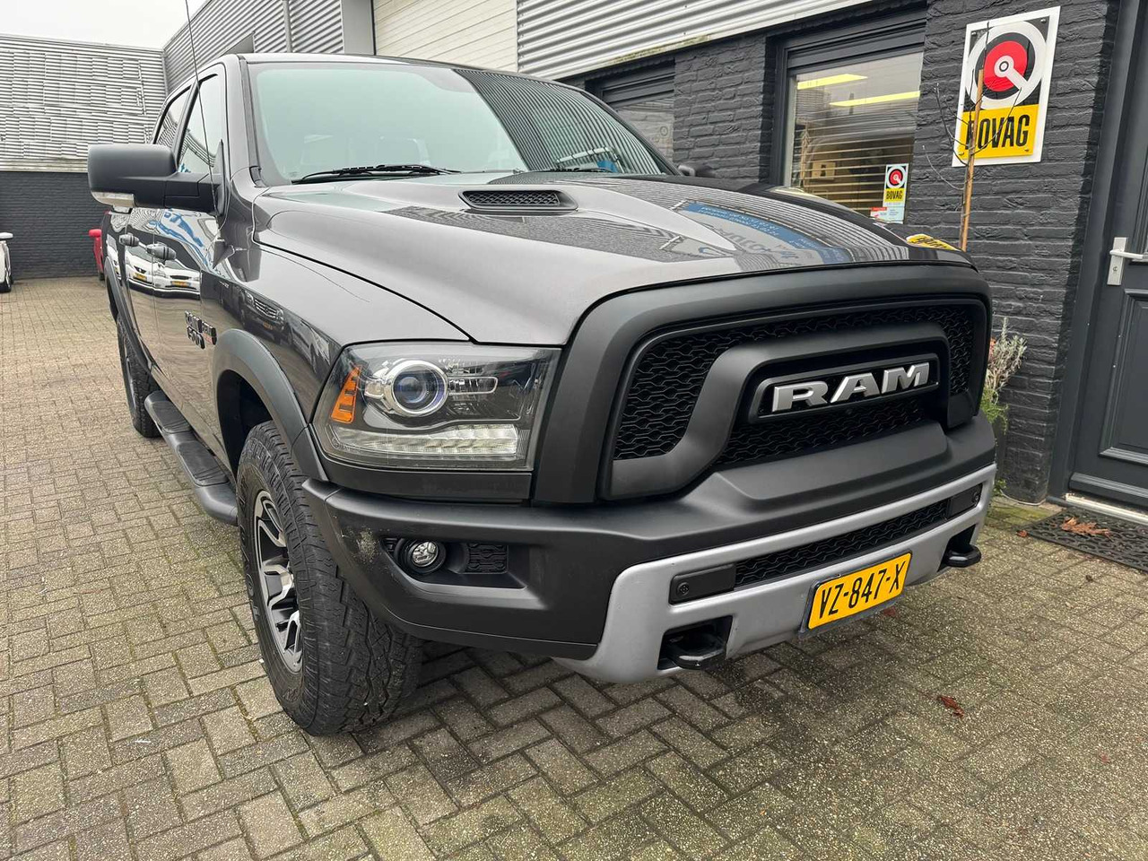 DODGE RAM 1500 5.7 V8 CC 5'7 REBEL | VZ-847-X I - 밴 : 사진 5 DODGE RAM 1500 5.7 V8 CC 5'7 REBEL | VZ-847-X I - 밴 : 사진 5