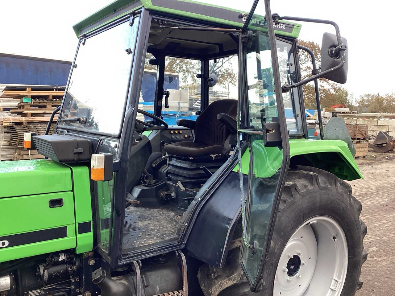 장궤형 트랙터 Deutz DX3.50 : 사진 8
