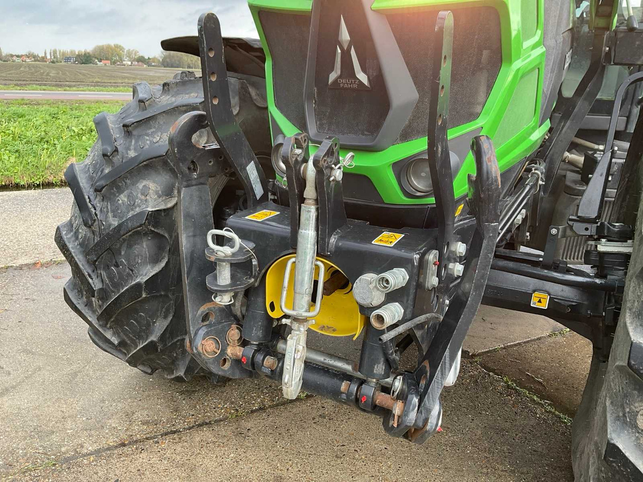 장궤형 트랙터 Deutz-Fahr 6135C RV Shift : 사진 12