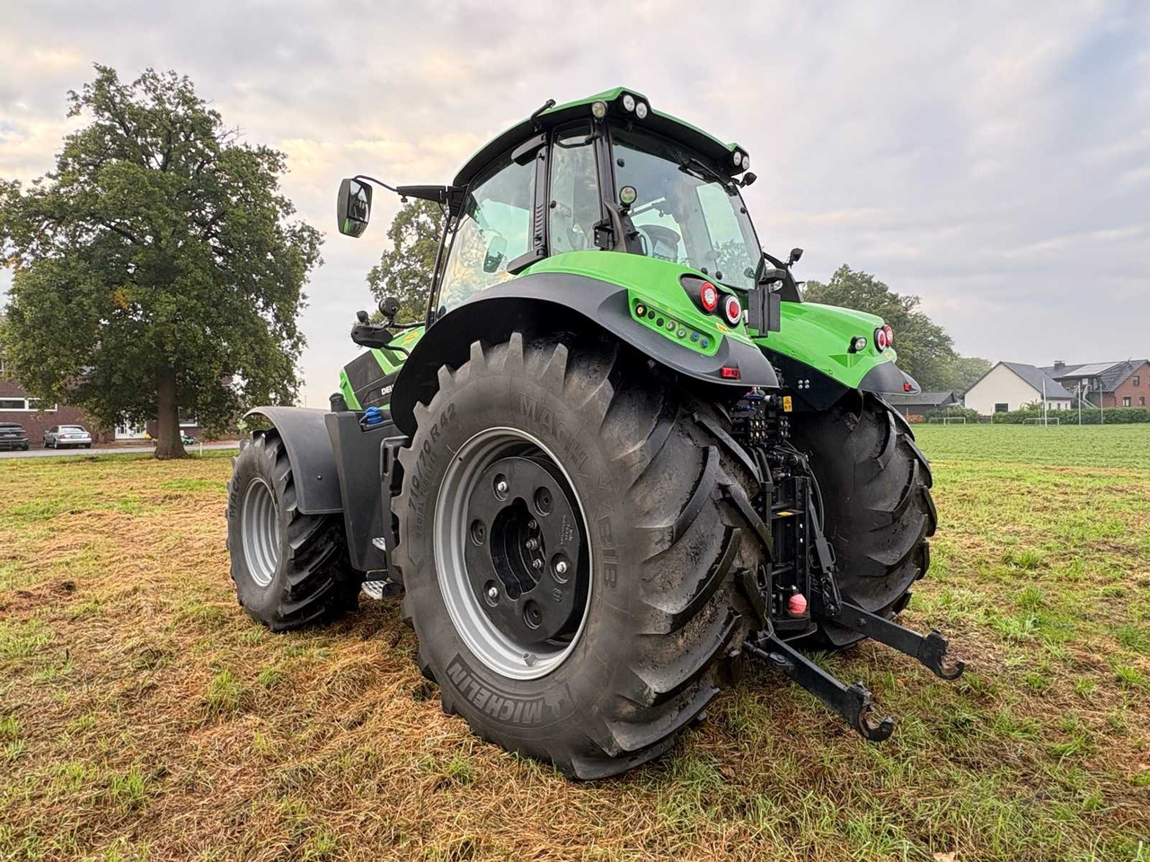 Deutz-Fahr 8280 TTV - 장궤형 트랙터 : 사진 2 Deutz-Fahr 8280 TTV - 장궤형 트랙터 : 사진 2