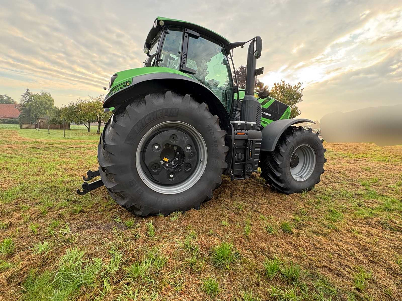 Deutz-Fahr 8280 TTV - 장궤형 트랙터 : 사진 4 Deutz-Fahr 8280 TTV - 장궤형 트랙터 : 사진 4