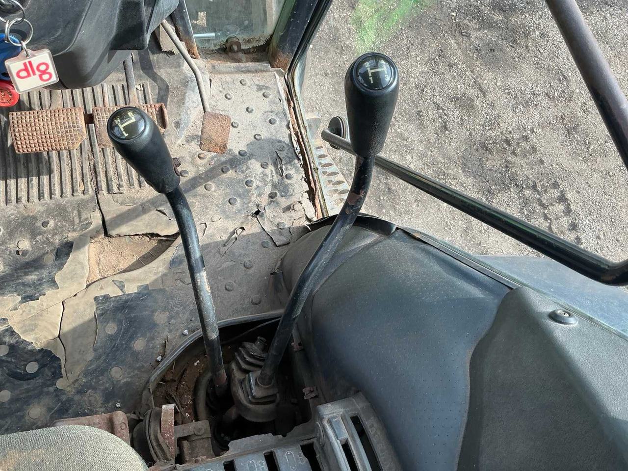 장궤형 트랙터 Deutz-Fahr DX3.30 : 사진 35 장궤형 트랙터 Deutz-Fahr DX3.30 : 사진 35