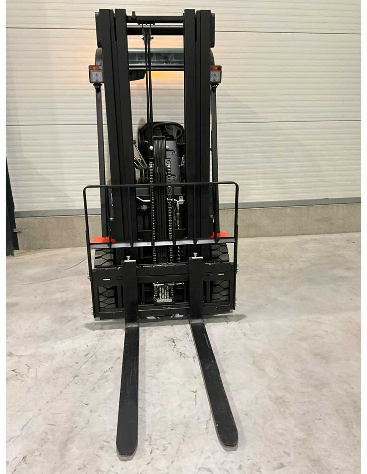 EP - 2025 - EFL 181 LI-ION - FORKLIFT TRUCK - 지게차 : 사진 5 EP - 2025 - EFL 181 LI-ION - FORKLIFT TRUCK - 지게차 : 사진 5