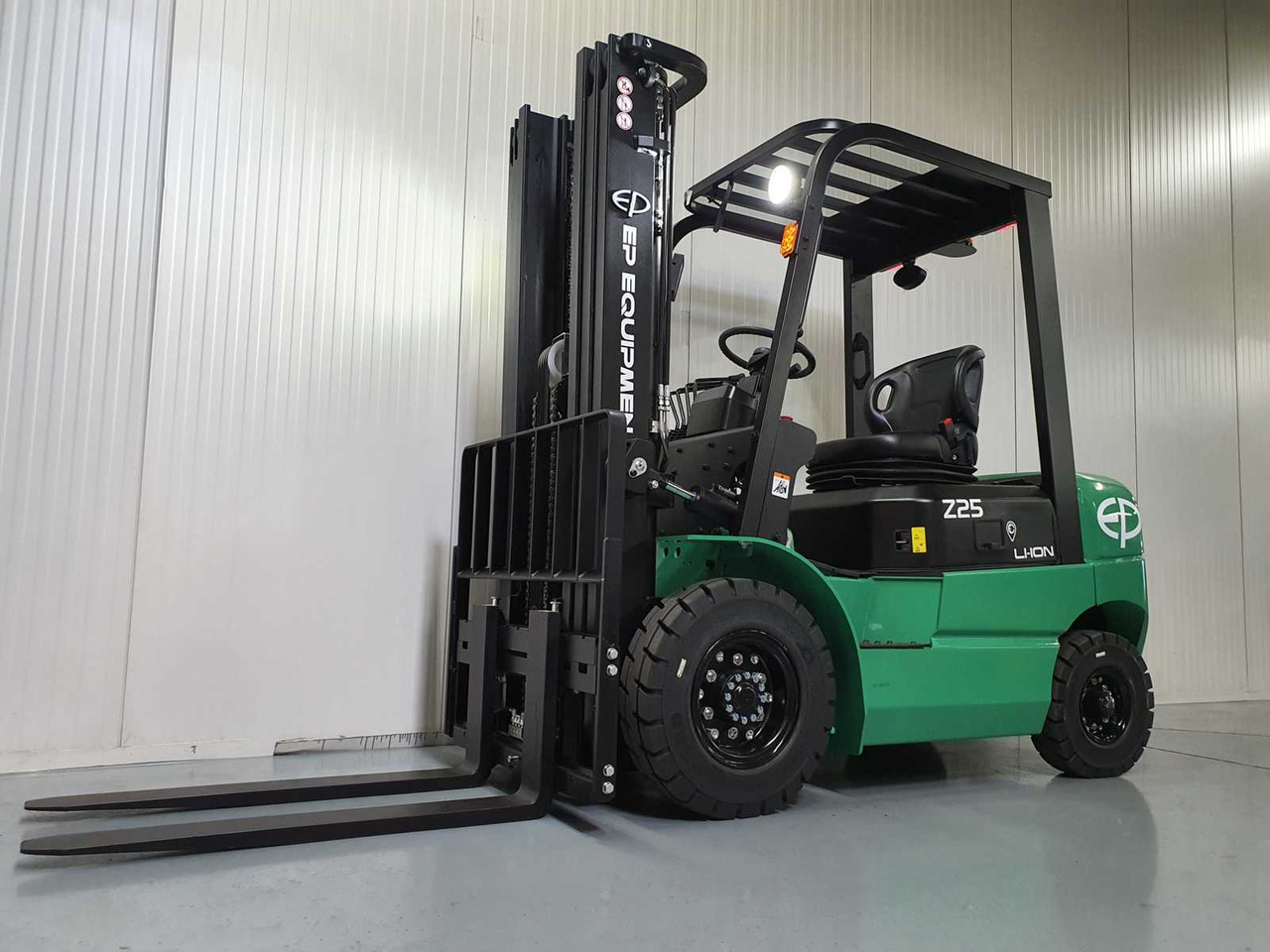 EP - EFXZ-251 - 4.8 METER PLYWOOD, LI-ION, FREE-LIFT, SIDE-SHIFT - FORKLIFT - 지게차 : 사진 1 EP - EFXZ-251 - 4.8 METER PLYWOOD, LI-ION, FREE-LIFT, SIDE-SHIFT - FORKLIFT - 지게차 : 사진 1