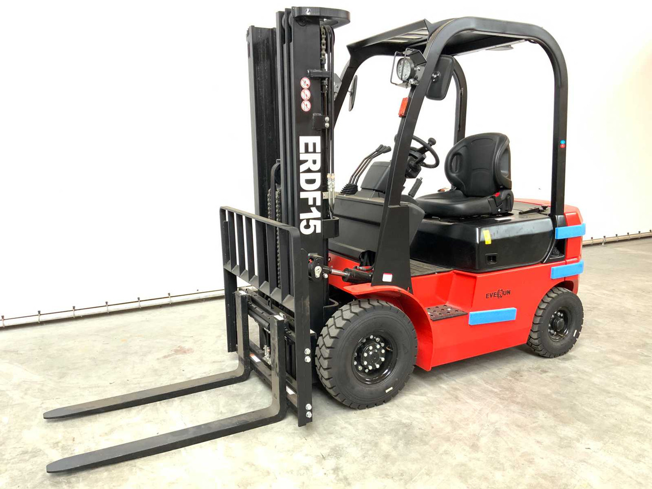 EVERUN - 2024 - ERDF15 - FORKLIFT 1.5T DIESEL - 지게차 : 사진 3 EVERUN - 2024 - ERDF15 - FORKLIFT 1.5T DIESEL - 지게차 : 사진 3