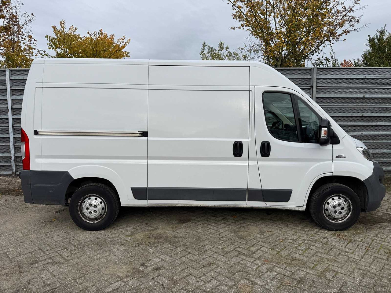 FIAT - DUCATO - 35H 2.3 MJ L2H2, 2016, VX-288-X - 밴 : 사진 4 FIAT - DUCATO - 35H 2.3 MJ L2H2, 2016, VX-288-X - 밴 : 사진 4