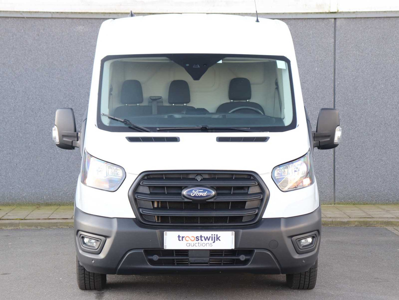 FORD TRANSIT 290 2.0 TDCI L2H2 TREND VAN | VRF-27-T - 밴 : 사진 2 FORD TRANSIT 290 2.0 TDCI L2H2 TREND VAN | VRF-27-T - 밴 : 사진 2
