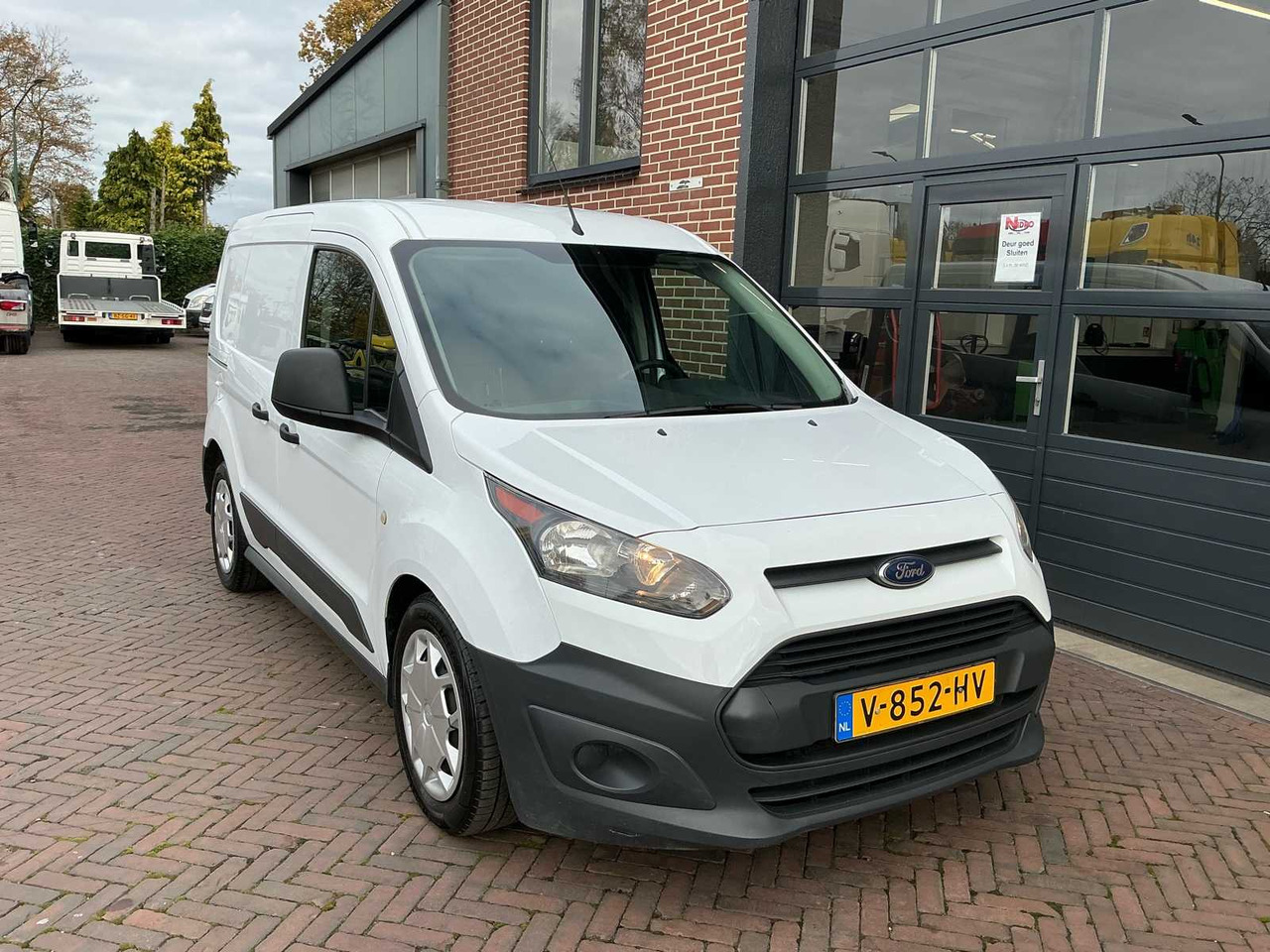 FORD TRANSIT CONNECT 1.5 TDCI L1 ECONOMY VAN - 밴 : 사진 2 FORD TRANSIT CONNECT 1.5 TDCI L1 ECONOMY VAN - 밴 : 사진 2