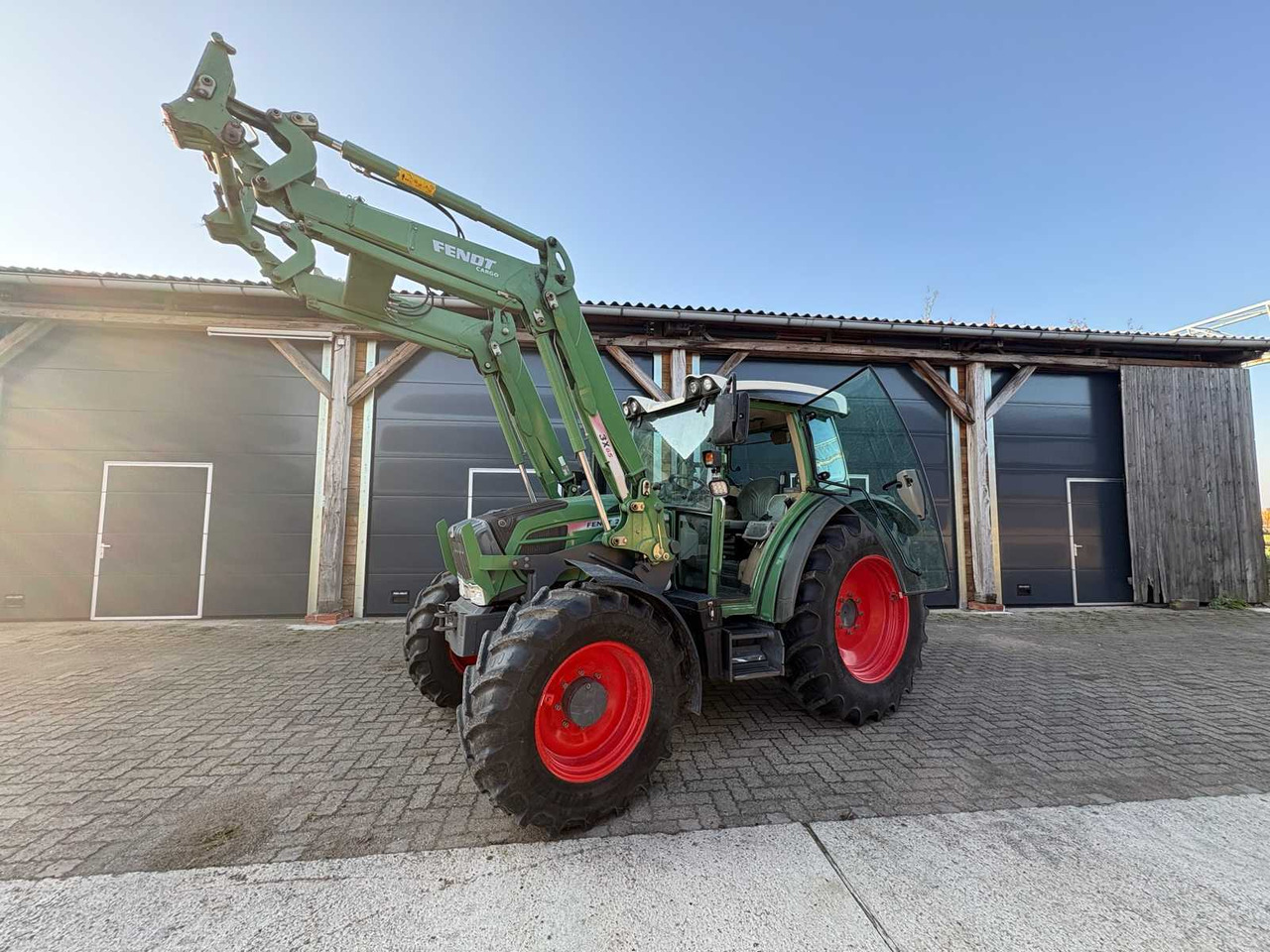 Fendt 209 S Vario - 장궤형 트랙터 : 사진 1 Fendt 209 S Vario - 장궤형 트랙터 : 사진 1