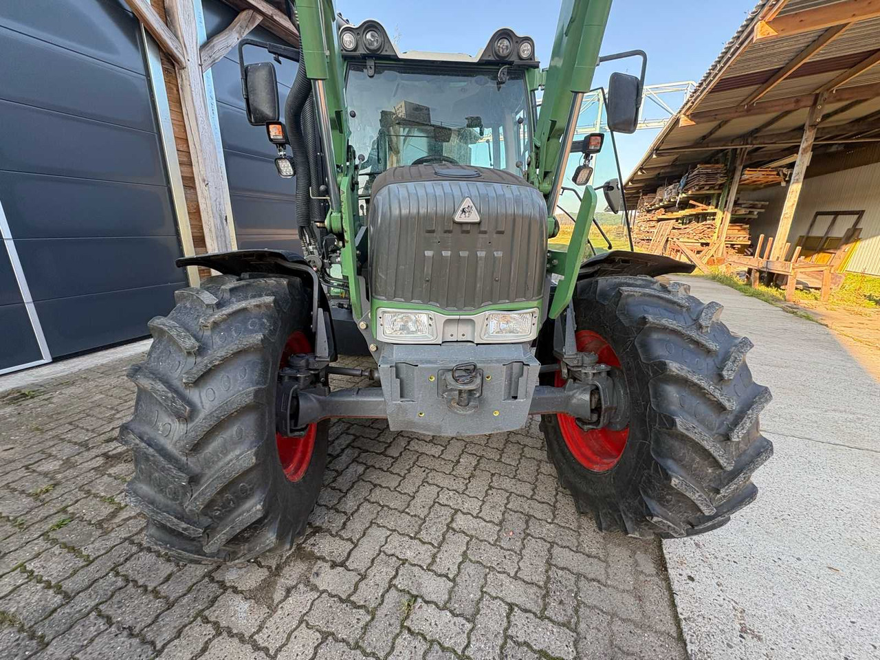 Fendt 209 S Vario - 장궤형 트랙터 : 사진 5 Fendt 209 S Vario - 장궤형 트랙터 : 사진 5