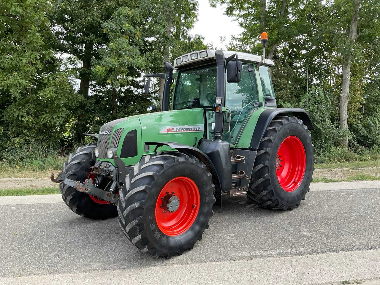 Fendt 712 Vario - 장궤형 트랙터 : 사진 1 Fendt 712 Vario - 장궤형 트랙터 : 사진 1