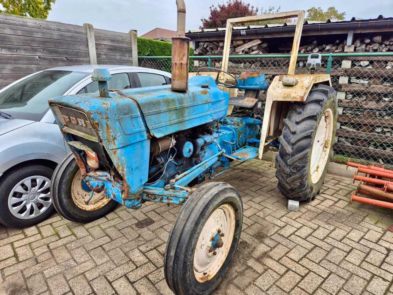 Ford 3000 - 장궤형 트랙터 : 사진 1 Ford 3000 - 장궤형 트랙터 : 사진 1
