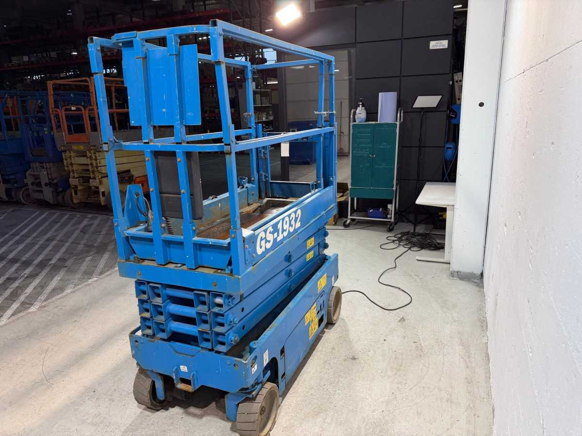 GENIE - 2011 - GS-1932 - AERIAL PLATFORM - 고가작업 플랫폼 : 사진 4 GENIE - 2011 - GS-1932 - AERIAL PLATFORM - 고가작업 플랫폼 : 사진 4