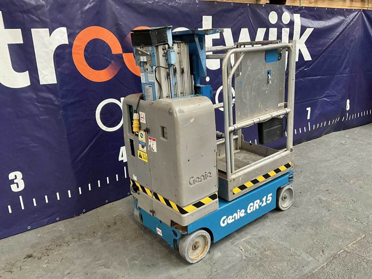 GENIE - GR-15 - AERIAL PLATFORM - 고가작업 플랫폼 : 사진 1 GENIE - GR-15 - AERIAL PLATFORM - 고가작업 플랫폼 : 사진 1