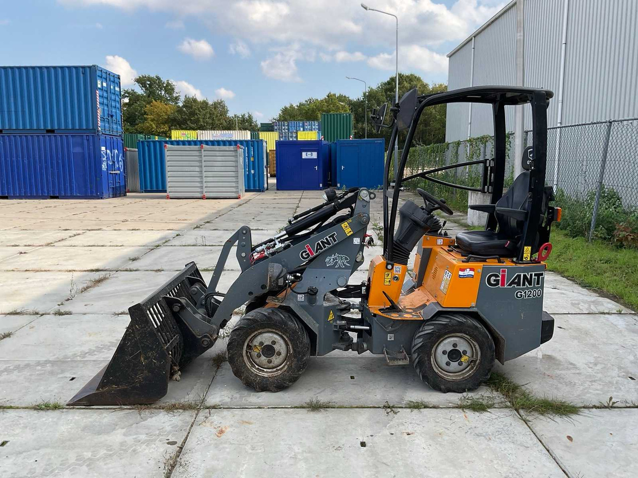 Giant G1200 - 휠 로더 : 사진 3 Giant G1200 - 휠 로더 : 사진 3