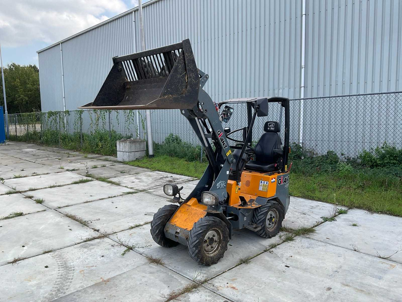 Giant G1200 - 휠 로더 : 사진 2 Giant G1200 - 휠 로더 : 사진 2