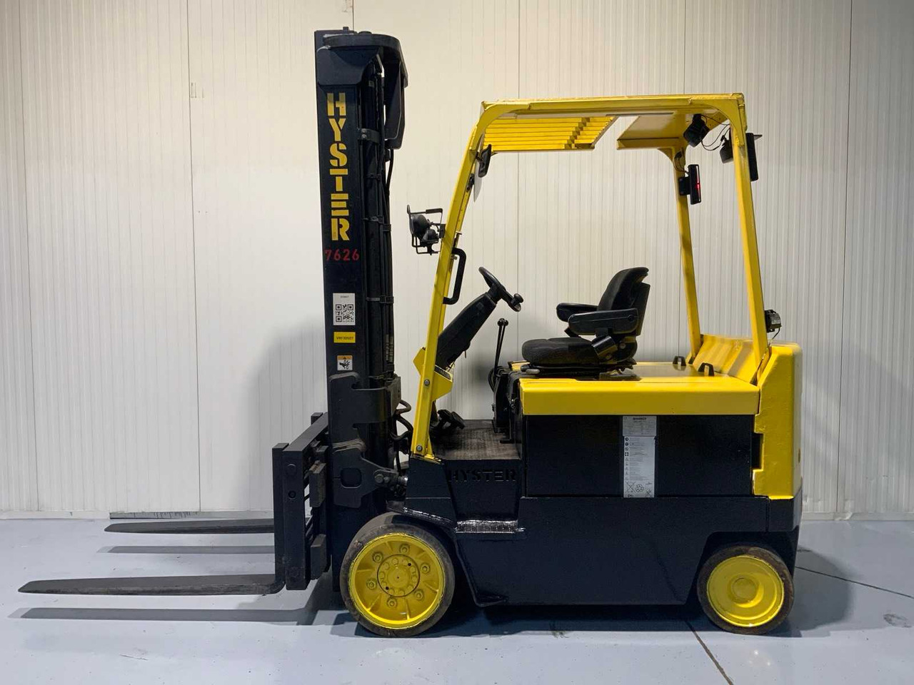 HYSTER E4.00XL FORKLIFT FORK POSITIONER, SIDE SHIFT, BLUESPOT, ACCUMULATOR - 지게차 : 사진 2 HYSTER E4.00XL FORKLIFT FORK POSITIONER, SIDE SHIFT, BLUESPOT, ACCUMULATOR - 지게차 : 사진 2