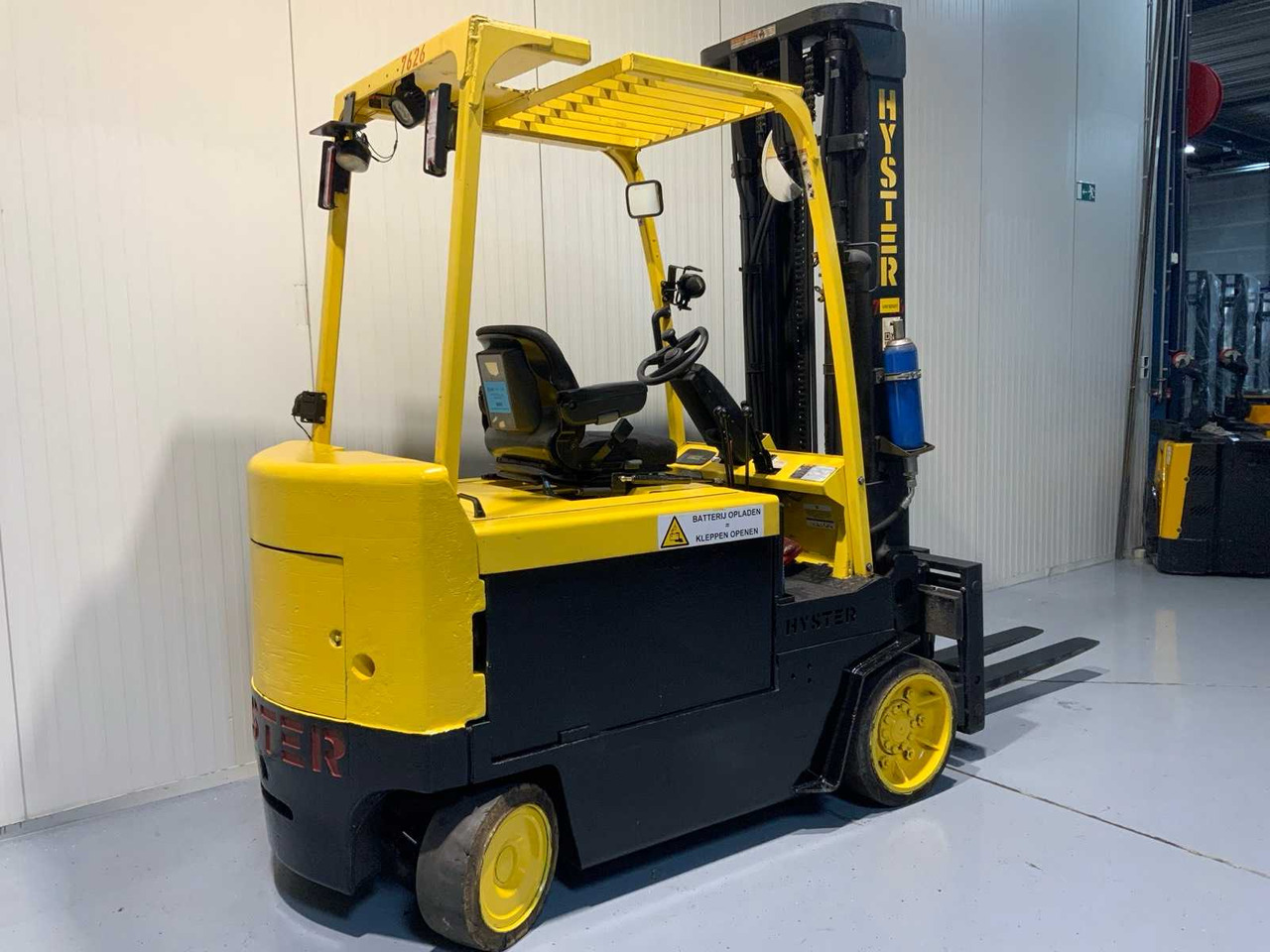 HYSTER E4.00XL FORKLIFT FORK POSITIONER, SIDE SHIFT, BLUESPOT, ACCUMULATOR - 지게차 : 사진 4 HYSTER E4.00XL FORKLIFT FORK POSITIONER, SIDE SHIFT, BLUESPOT, ACCUMULATOR - 지게차 : 사진 4