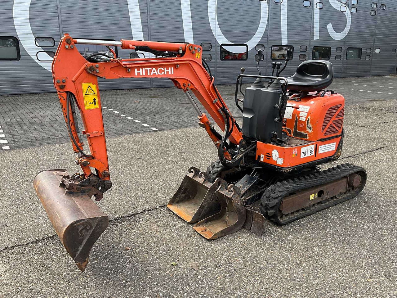Hitachi ZX10U-2 - 미니 굴삭기 : 사진 1 Hitachi ZX10U-2 - 미니 굴삭기 : 사진 1