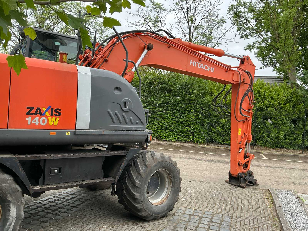 Hitachi ZX140W-3 - 휠 굴삭기 : 사진 5 Hitachi ZX140W-3 - 휠 굴삭기 : 사진 5