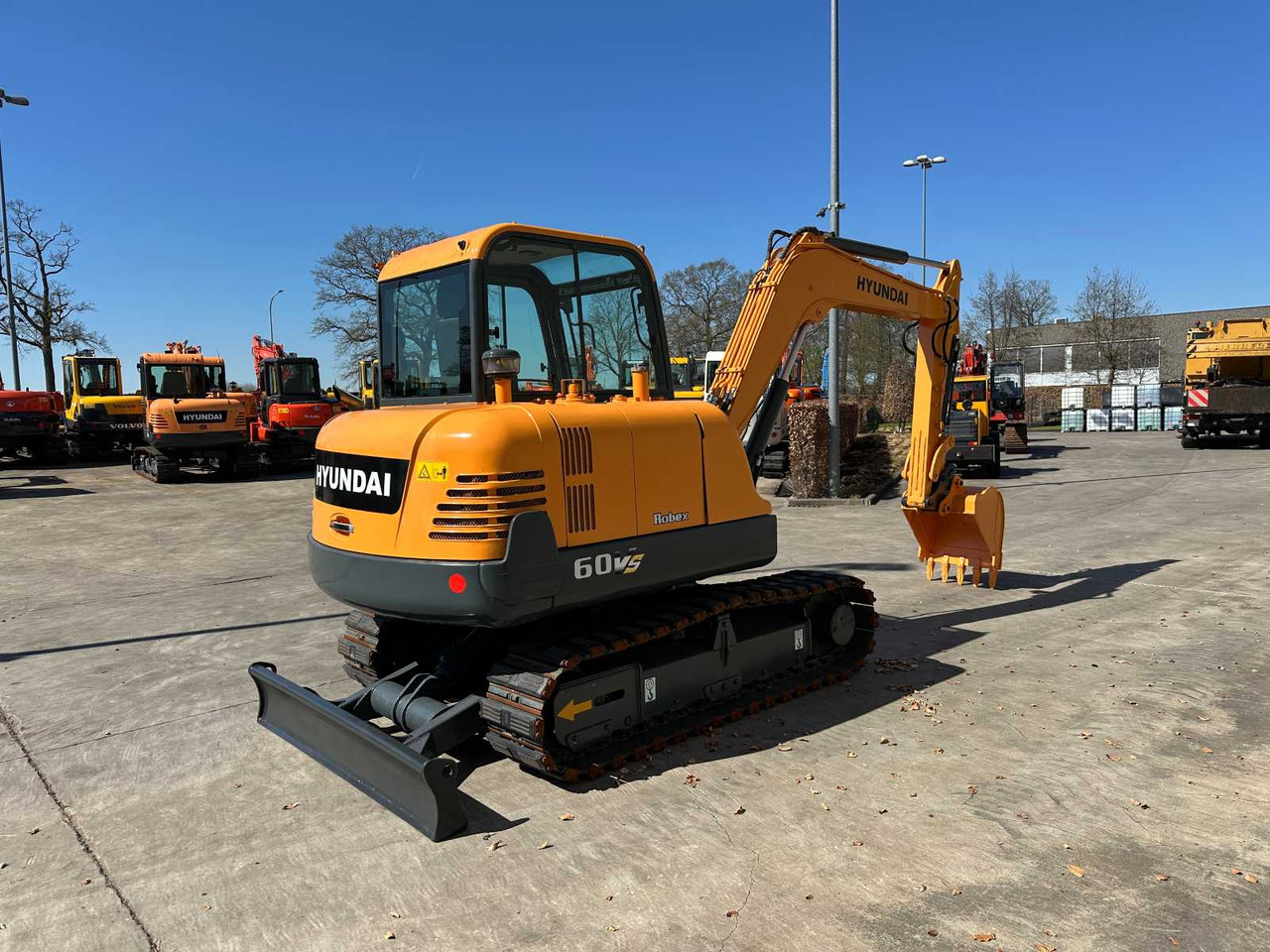 Hyundai R60VS - 크롤러 굴삭기 : 사진 4 Hyundai R60VS - 크롤러 굴삭기 : 사진 4