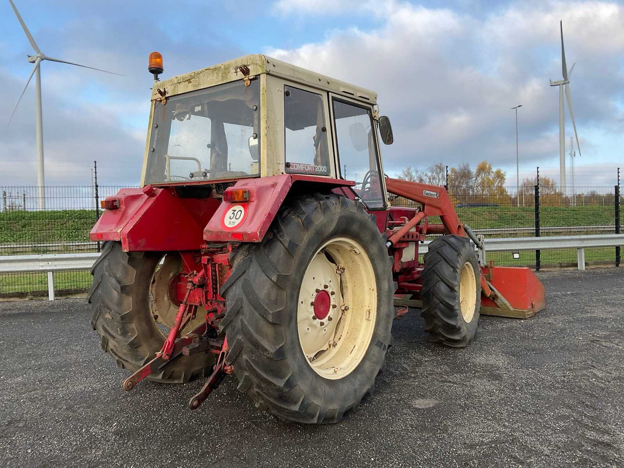 INTERNATIONAL 844AS ALL-WHEEL DRIVE AGRICULTURAL TRACTOR - 장궤형 트랙터 : 사진 5 INTERNATIONAL 844AS ALL-WHEEL DRIVE AGRICULTURAL TRACTOR - 장궤형 트랙터 : 사진 5