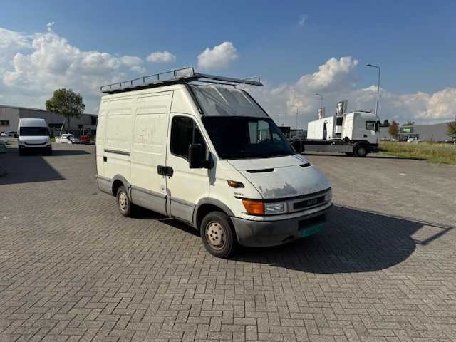 IVECO - COMMERCIAL VEHICLE - 밴 : 사진 3 IVECO - COMMERCIAL VEHICLE - 밴 : 사진 3