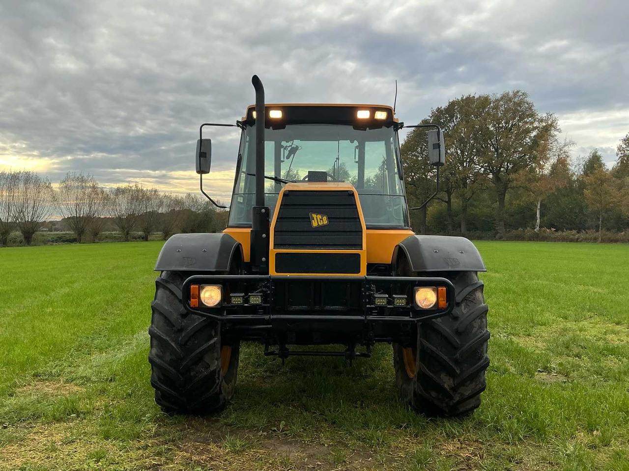 JCB 1993 JCB FASTRAC 145 TURBO ALL-WHEEL DRIVE TRACTOR - 장궤형 트랙터 : 사진 2 JCB 1993 JCB FASTRAC 145 TURBO ALL-WHEEL DRIVE TRACTOR - 장궤형 트랙터 : 사진 2
