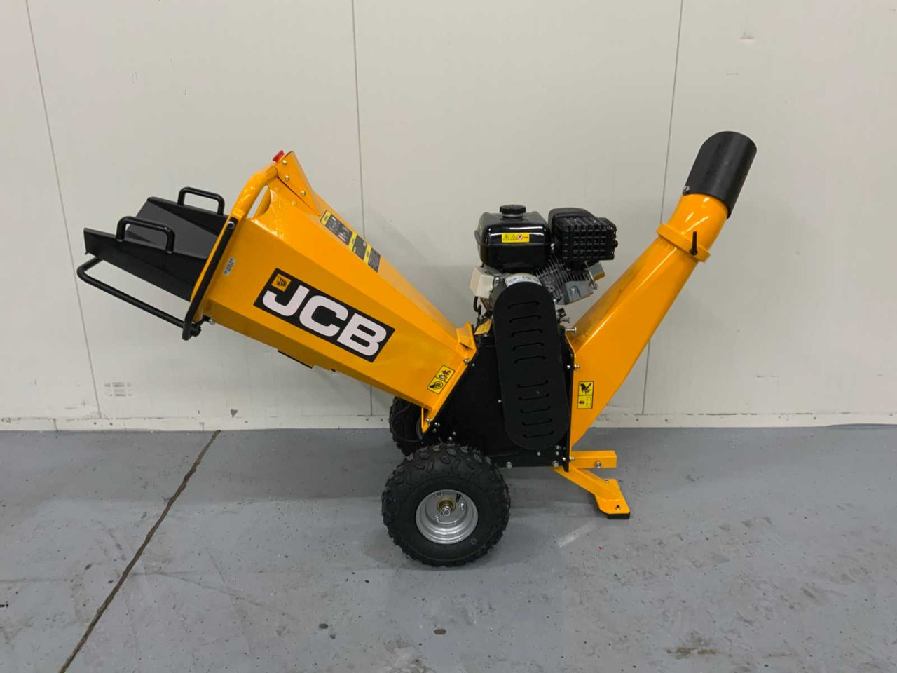 JCB CH75100P - 톱밥 제조기 : 사진 3 JCB CH75100P - 톱밥 제조기 : 사진 3