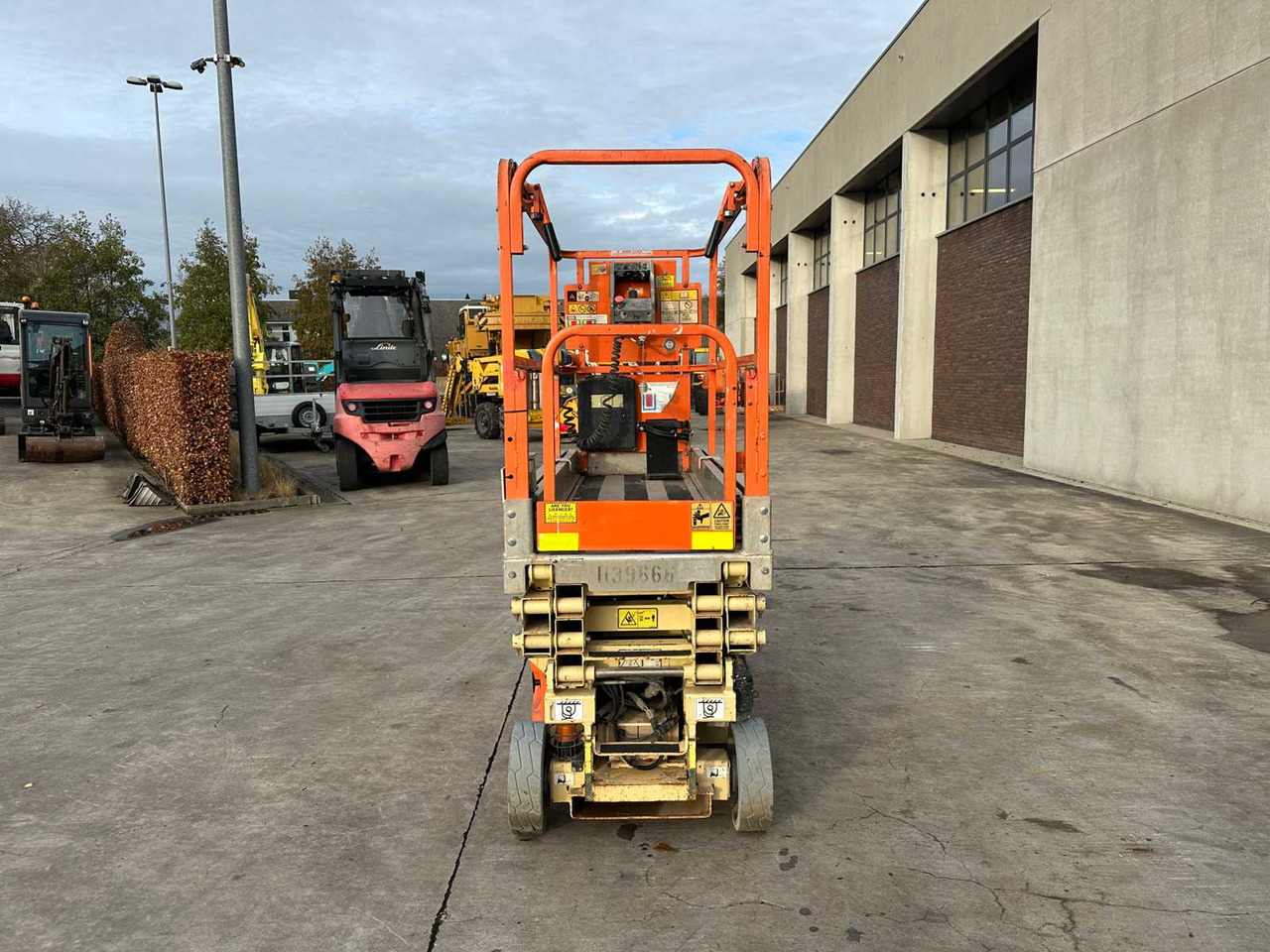 고가작업 플랫폼 JLG - 2014 - 1930ES - AERIAL PLATFORM : 사진 6 고가작업 플랫폼 JLG - 2014 - 1930ES - AERIAL PLATFORM : 사진 6