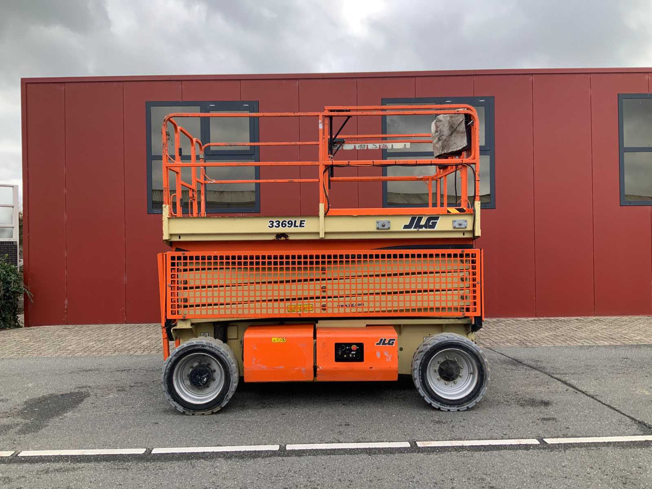 JLG 3369LE - 고가작업 플랫폼 : 사진 2 JLG 3369LE - 고가작업 플랫폼 : 사진 2