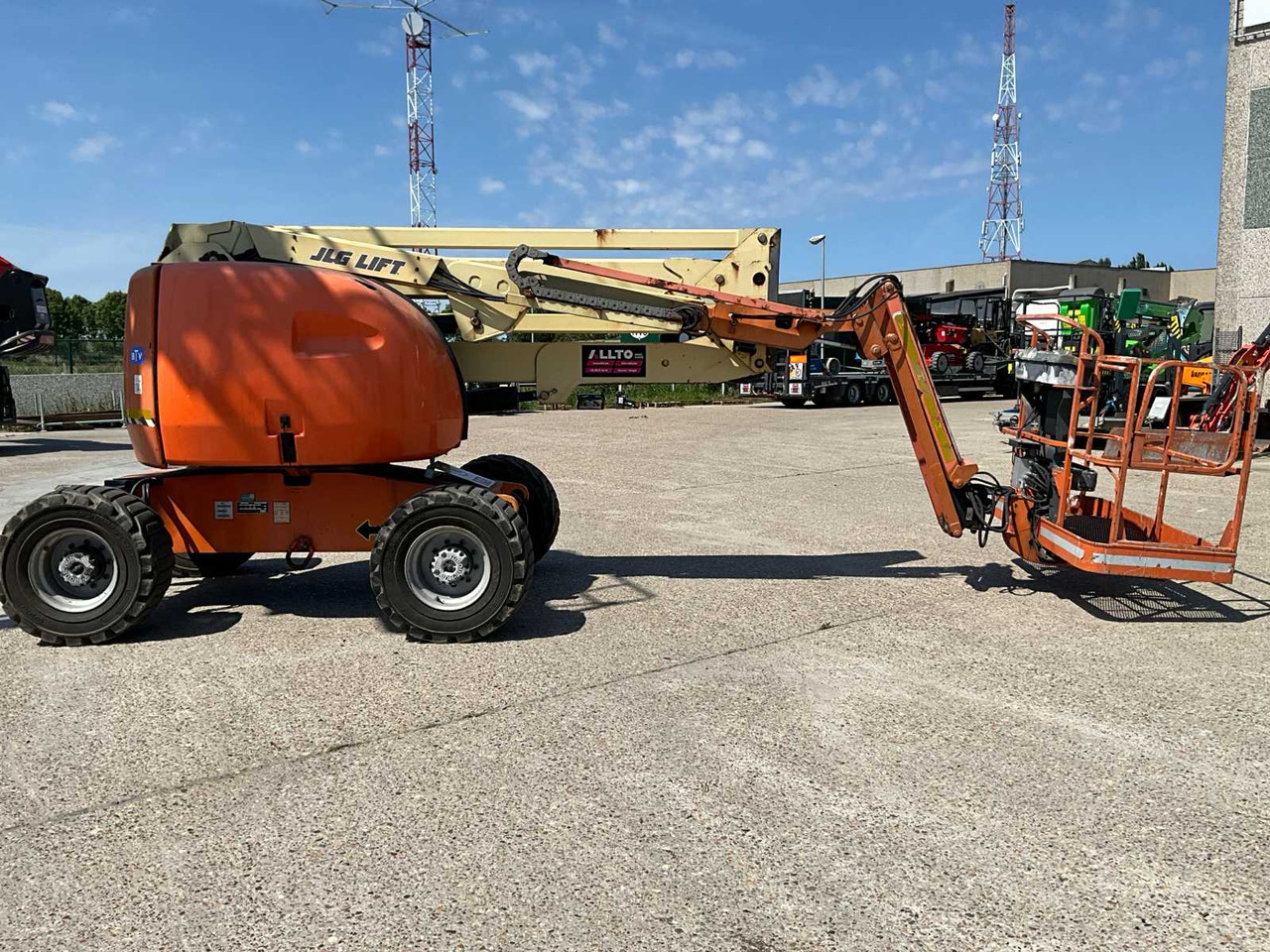 JLG 450AJ - 고가작업 플랫폼 : 사진 4 JLG 450AJ - 고가작업 플랫폼 : 사진 4