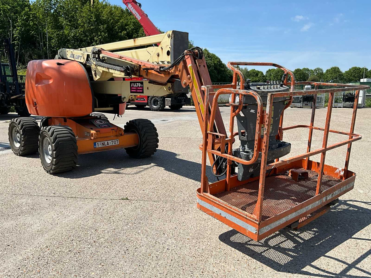 JLG 450AJ - 고가작업 플랫폼 : 사진 3 JLG 450AJ - 고가작업 플랫폼 : 사진 3
